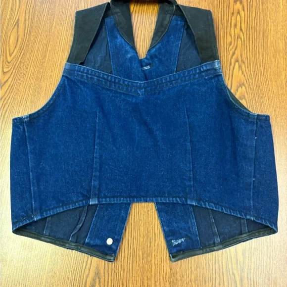Women's Blue Denim Vest - Picture 4 of 7